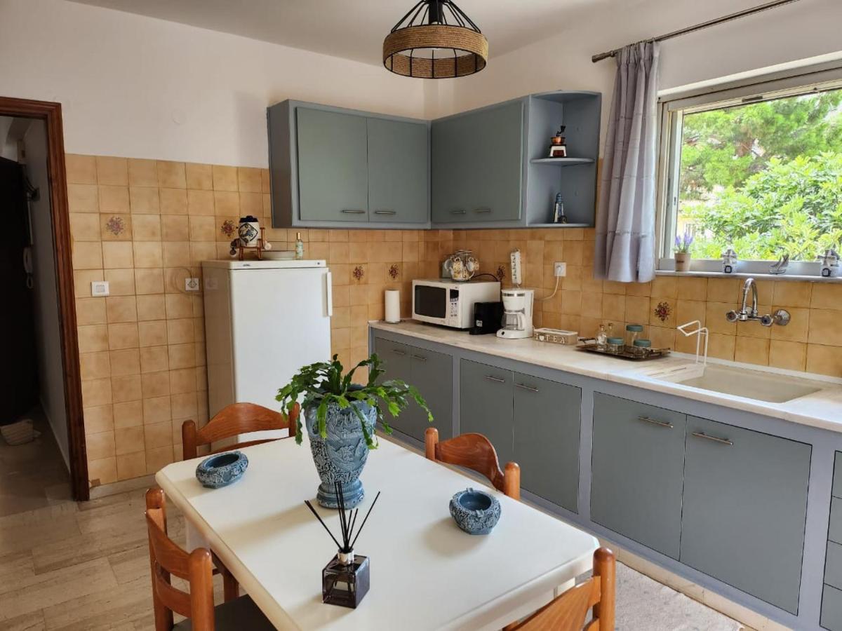 Queen Aspri Apartment 3' Min To The Beach! أنتيكيرا المظهر الخارجي الصورة